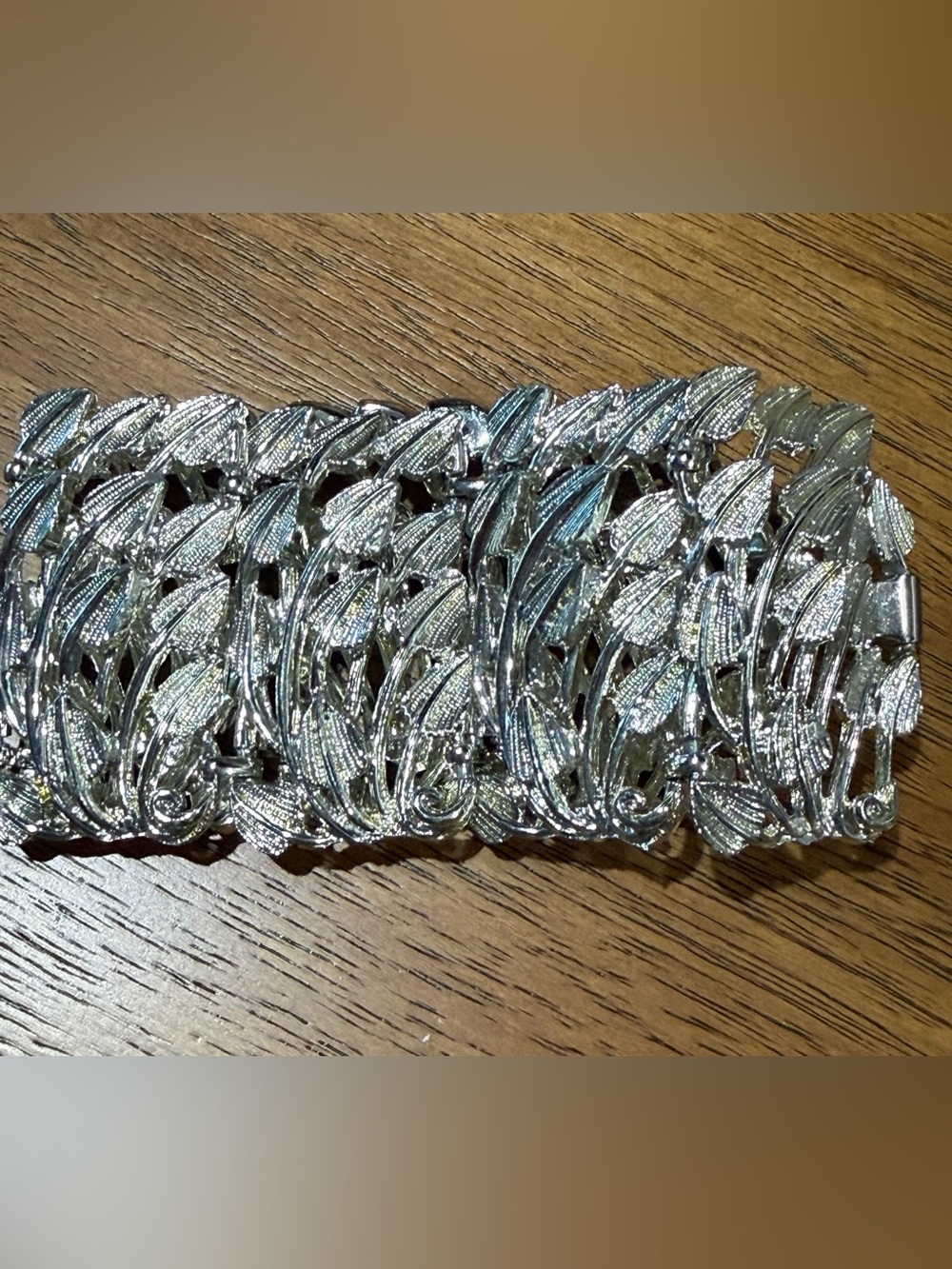 Vintage Silver Leaf Design Wide Bracelet